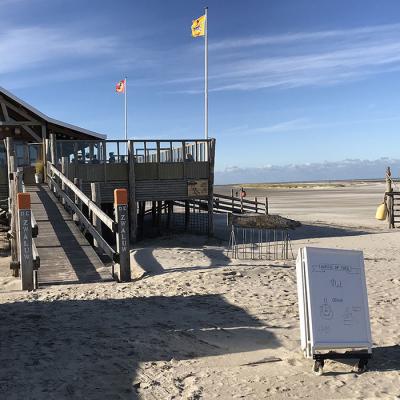 Ferienhaus Villa Seestern: typisches Strandrestaurant
